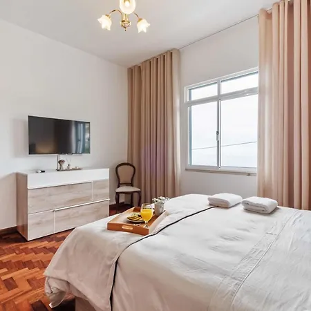 Casa Dos Leoes Ferienhaus Arco da Calheta (Madeira)