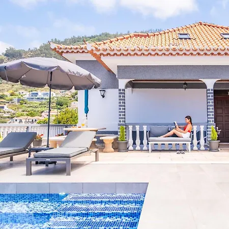 Casa Dos Leoes Ferienhaus Arco da Calheta (Madeira)