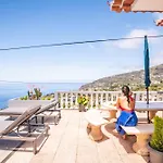 Casa Dos Leoes *