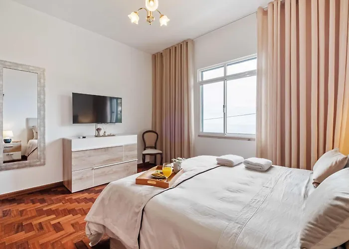 Casa Dos Leoes Semesterbostad Arco da Calheta (Madeira)