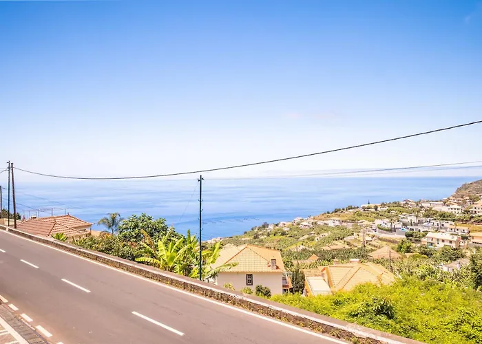 Casa Dos Leoes Arco da Calheta (Madeira)